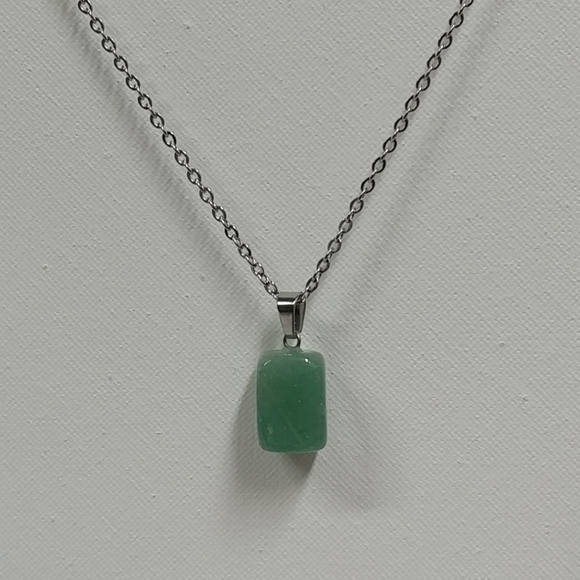 Green Aventurine Necklace Natural Gemstone Pendant Stainless-Steel Necklace NEW - Picture 14 of 17